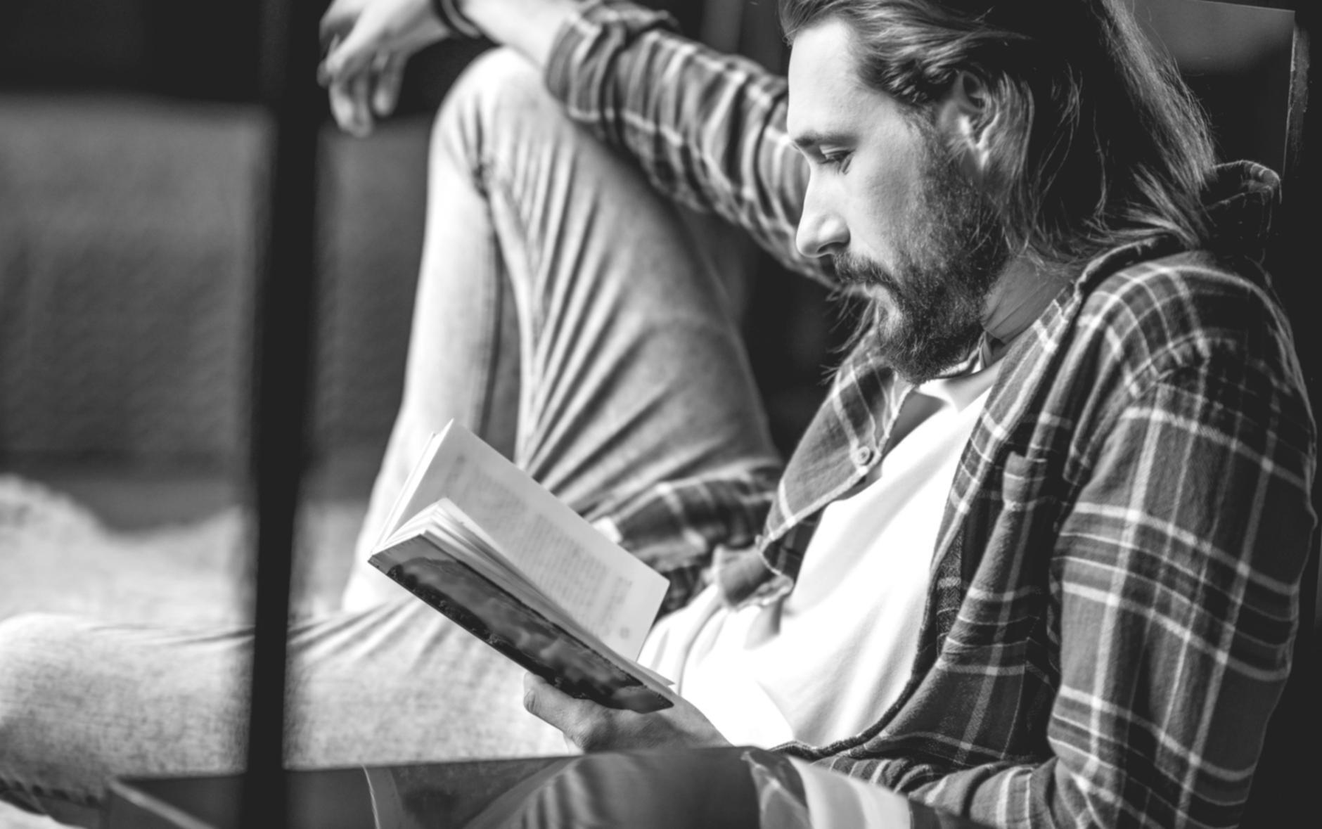 Expert explaining pension case legal support framework